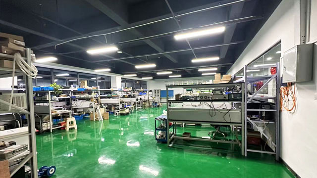 川乾科技维修车间